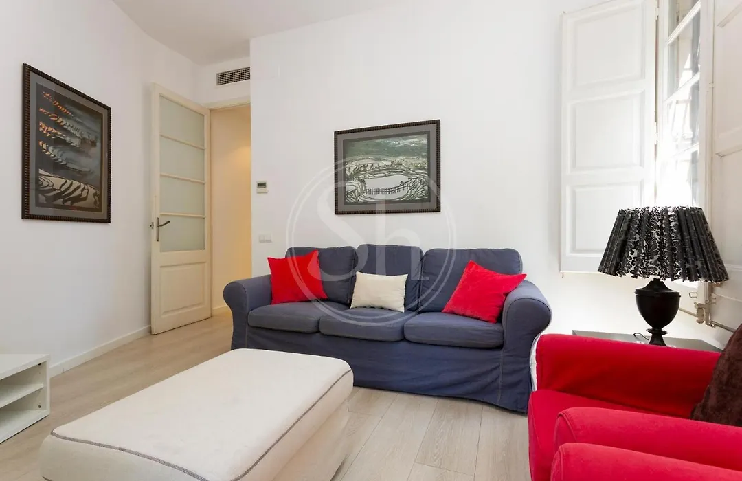 Urban Stay Near Sagrada Familia - Gaudi District Apartment-1