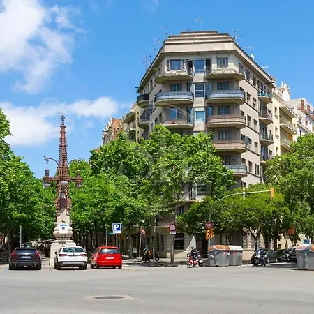 Urban Stay Near Sagrada Familia - Gaudi District Apartment-3